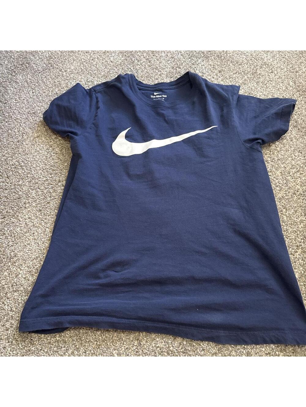Nike Men's Navy and Blue Tshirt